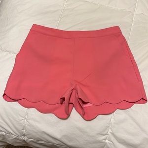 Miss Avenue size Medium scalloped pink shorts with back zipper
